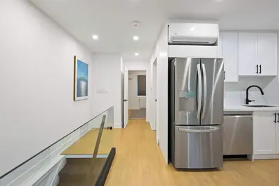 Image de Contemporary 3 Bedroom Apt in Midtown Toronto