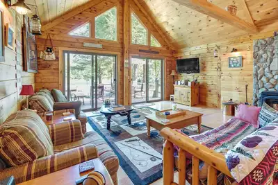 Image de Pet-Friendly Island Retreat - Boat Access Only!