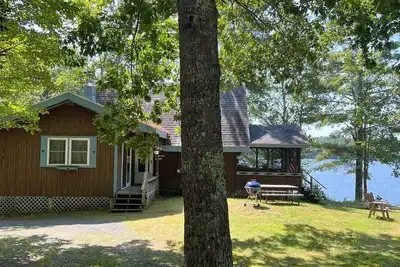 Image de Patten Place - Waterfront Paradise on Upper Patten Pond