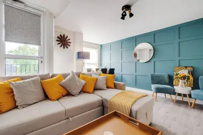 2 Bed Apt w/ensuite - nr Univ/Hospitals/Plab/Academy/o2 Apollo with Free Parking