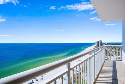 Image de Palacio 1702 | Beachfront, Resort Amenities | My Beach Getaways