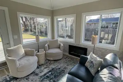 Image de Packer Games, Eaa, 2025 Nfl Draft, Performing Arts - Cozy Complete Stay with Us!