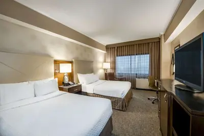 Image de Breath of Fresh Air! Close to Miller Hill Park, Free Airport Shuttle, w/ Pool!