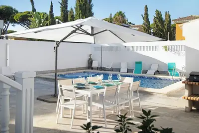 Image de Maison de vacances 'Anna' avec piscine privée, Wi-Fi et climatisation