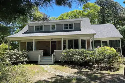 Image de Water View Home With Great Screen Porch (2317)