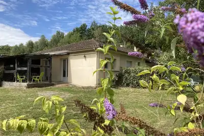 Image de Appartement indépendant, rdc, Noir et Anis, jardin, terrasse, parking,