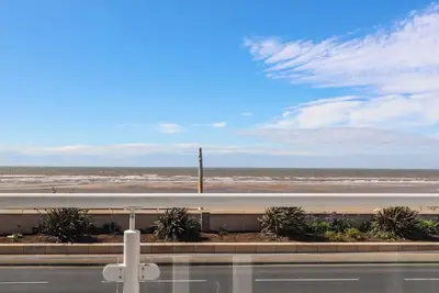 Image de 26 North Promenade, pet friendly, with a garden in Cleveleys