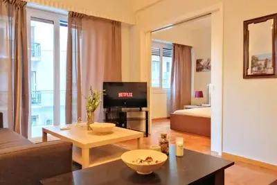 Comfortable apartment in Acropolis