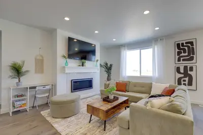 Image de Modern Lake Point Home - 1 Mi to Great Salt Lake!