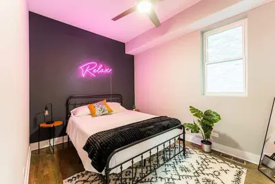 Image de Trendy & Luxe 2br/2ba - West Town near 'L' & Dtwn