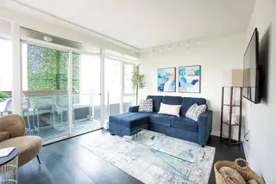 Image de Yaletown 2br & 2ba Condo with Patio Bar & Parking