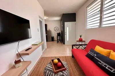 Image de Lovely Queen Apt W/ Parking & Wi-Fi | Sleeps 2
