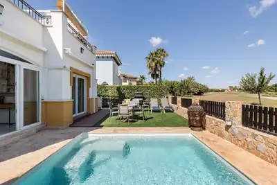 Image de Villa 'Luxury Frontline Golf' avec piscine privée, Wi-Fi et climatisation