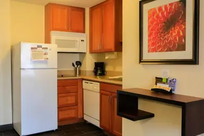 Image de Extended Stay hotel near Cisco Systems and Kla Corporation.