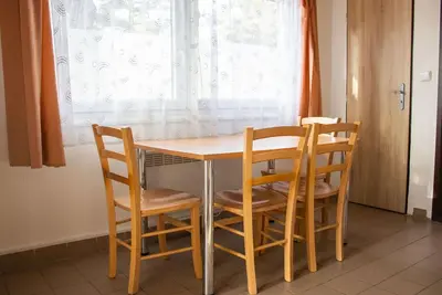 Image de Confortable appartement dans une maison de vacances avec Wifi, Tv, patio, animaux admis et parking