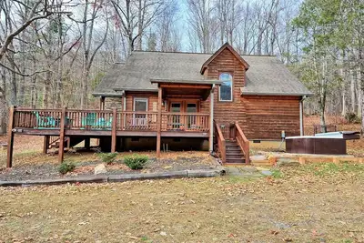 Image de Phoenix Cabin-Open for Bookings! Hot Tub, Pets Considered, Fire Pit, Ac, Wifi