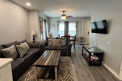 Image de Two Bedroom Basement Apartment