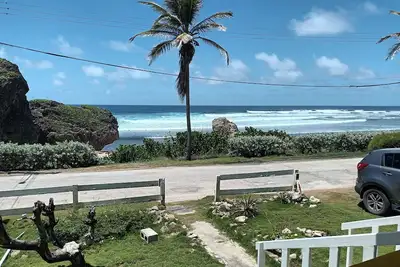 Image de Beachfront cottage with air conditioning and stunning views of Bathsheba