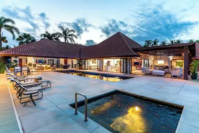 Image de 5 bdrm Villa w. Pool, Jacuzzi on La Romana Country Club golf course!