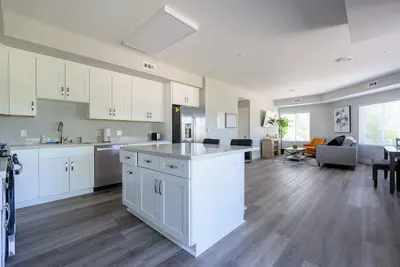 Image de 2br, 2bth King-sized haven!