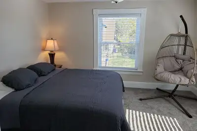 A newly renovated house in the heart of Hamilton - 5 minutes from Spooky Nook!