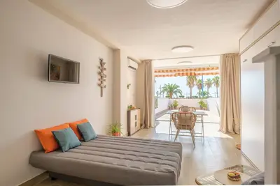 Studio 'Estudio En Peñíscola' avec vue sur la mer, piscine partagée et Wi-Fi