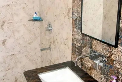 Image de A Comfortable Villa With Touch of Culture in City