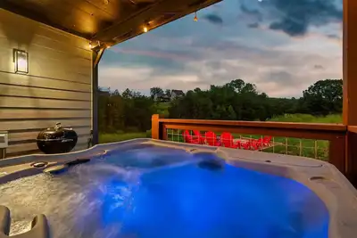 Image de Free Dollywood Tix/HotTub/FirePit/Peaceful/Arcade/