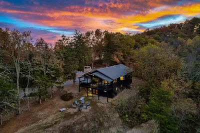 Image de Near Top Attractions, View, Hot Tub, Ev Charger, Indoor & Outdoor Games, Parking