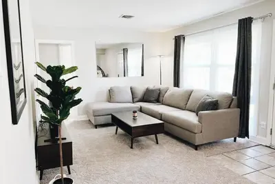 Image de Renovated! Near Ud, Wpafb, Kettering & Oregon District