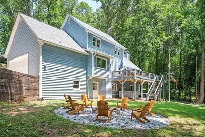 [New] Blue Oasis - Lake Access & Cozy Firepit