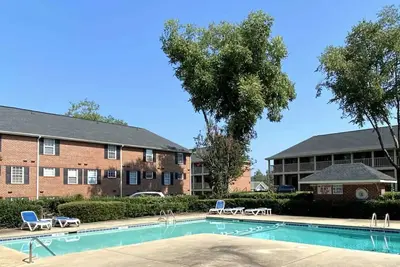 Image de Walk to Clemson Univ & Downtown, Quiet & Safe Community, Pool, Free Parking