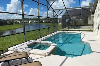 Image de South facing Lakeside Retreat at Cumbrian Lakes