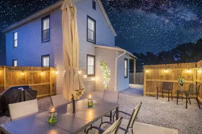 Image de Historic Home, Perfectly Located Between The Ark and The Creation Museum.