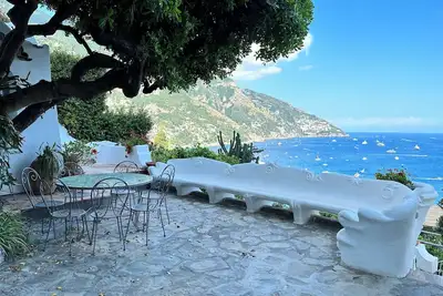 Image de Positano, Villa Fornillo 84 is an oasis of peace, tranquility and style