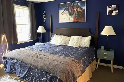 Image de Gorgeous Mountain View Suite Ski On/Off At Jiminy - Fully Redone Decor