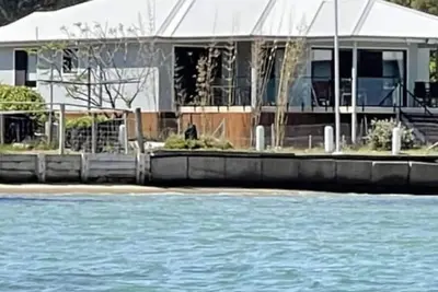 Image de Absolute Beachfront - Pindimar  Luxurycozy private sandy beach，ducted aircon