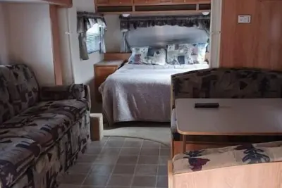 Image de Camp Lilybug-Calm Oasis Pet Friendly!