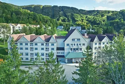 Image de 2 Bedroom Deluxe Condo at Jiminy Peak Mountain, Skiing, Bentley Brook Resort!