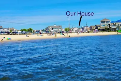 Image de Steps from the beach! Come sail away!
