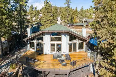 Image de North Shore Lakefront - 6 Bedroom Lakefront - Game Room, Views