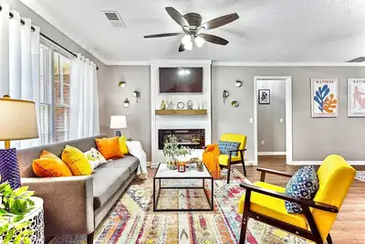 Image de Hip Cozy Haven Experience Modern Coziness in Style