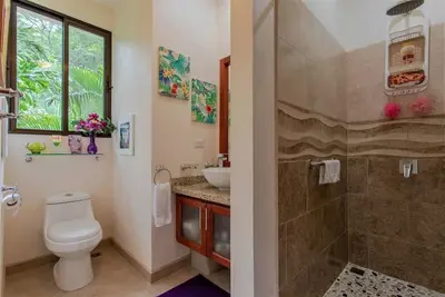 Image de Casa Mariposa, in the middle of the mountains but close to the beaches. <br>
