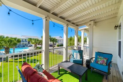 Image de Sandy Feet Retreat|Heart of Destin|Community Pool