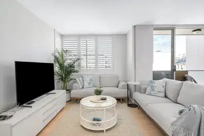 Image de Between Harbour and Beach in the Heart of Manly with level access/lift