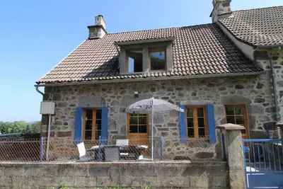 Image de Maison de caractère rénovée avec jardin, proche Puy Mary et activités nature, Auvergne