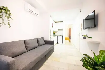 Image de 2 min to the beach. Modern apartment