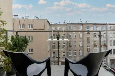 Image de Pobożnego 13 | Elegant Apartment | Desk