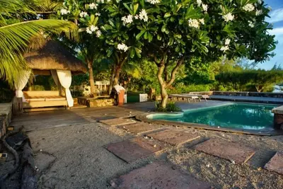 Image de Waterfront room located in the Villa Harmonie on Ilot Fortier