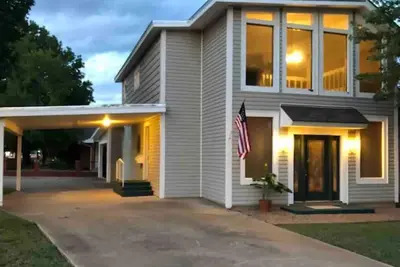 Image de Heroes Boulevard House with room for up to ten